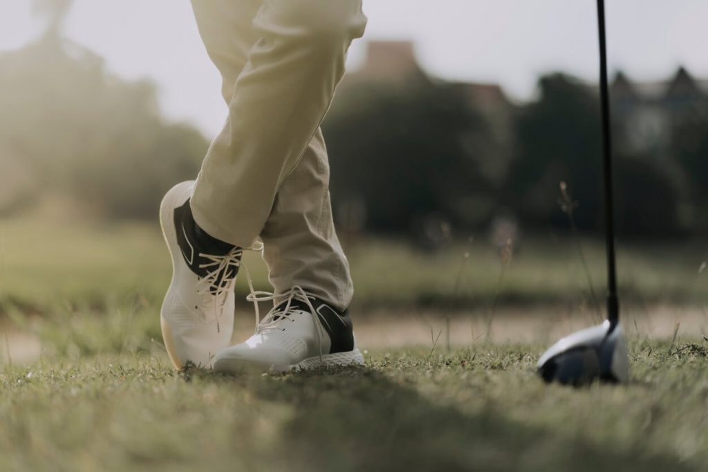 how to clean golf balls