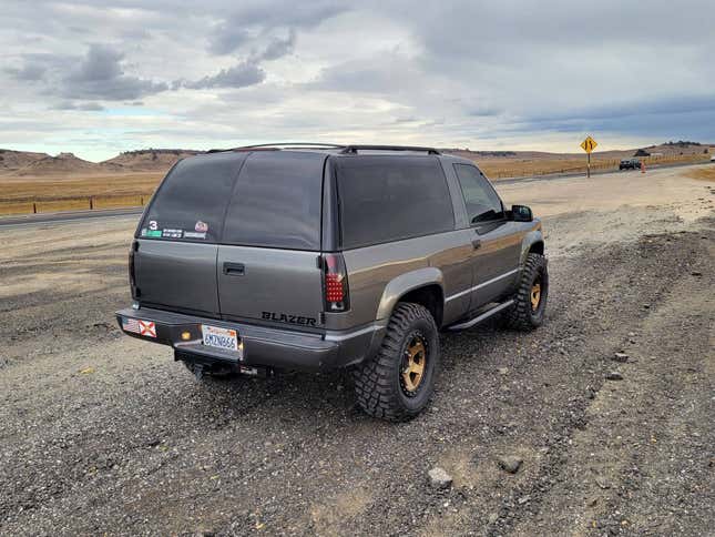 Image for article titled At $17,000, Is This 1999 Chevy Tahoe An Off-Roader That’s On The Money?