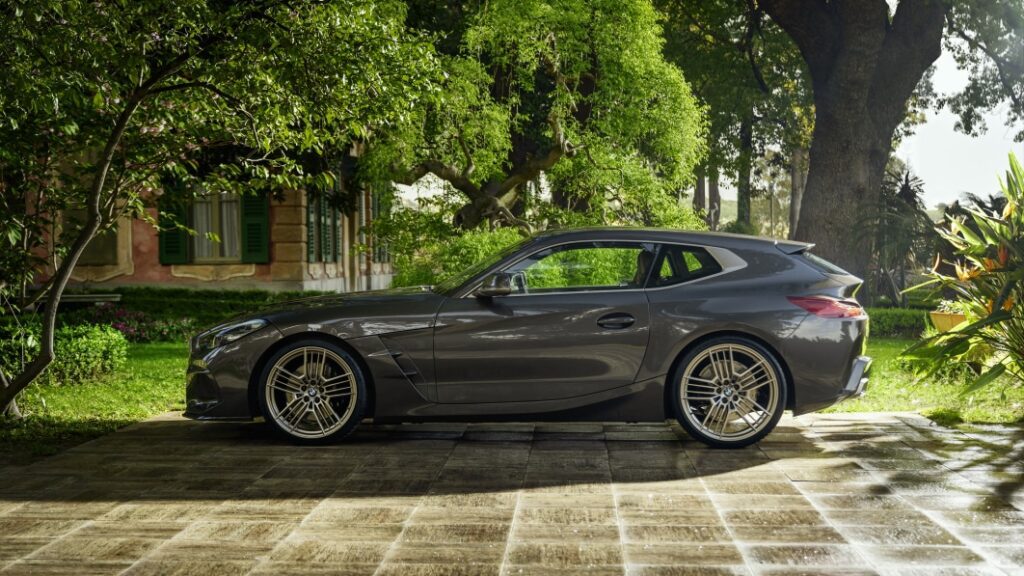 BMW Concept Touring Coupé is a Z4-based Clown Shoe for the 2020s