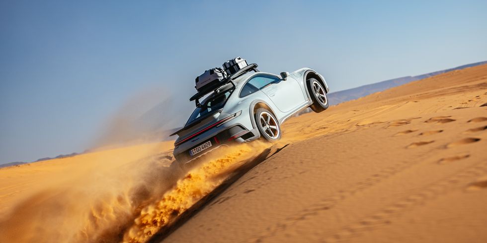 2023 porsche 911 dakar