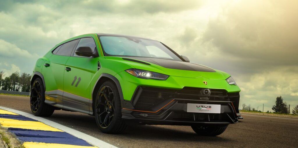 Lamborghini Urus Performante Essenza SCV12 Edition Is Priceless