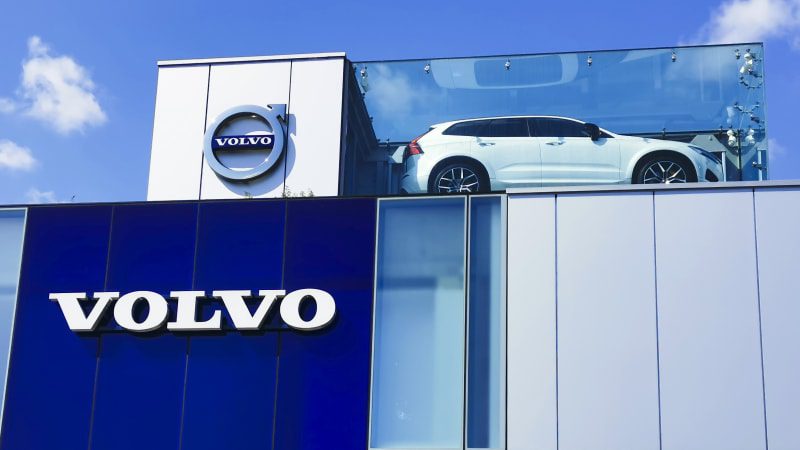 Volvo Cars laying off 1,300 as it steps up cost cuts