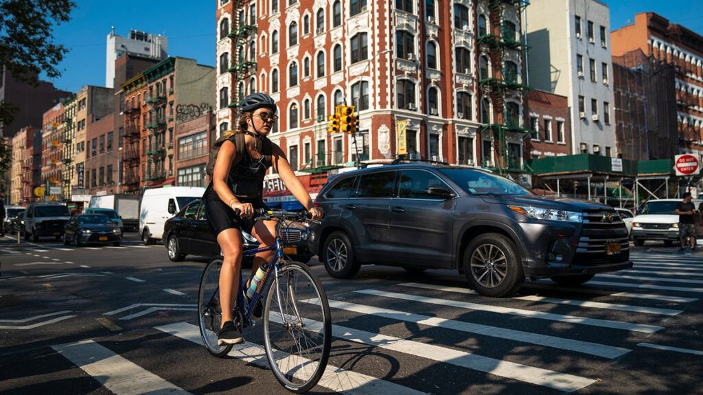 The Morning Shift: Cars Should Warn You About Bikes So You Don’t Have To Look