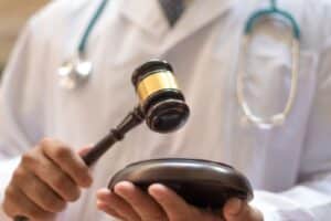 Expert witness physician consultant