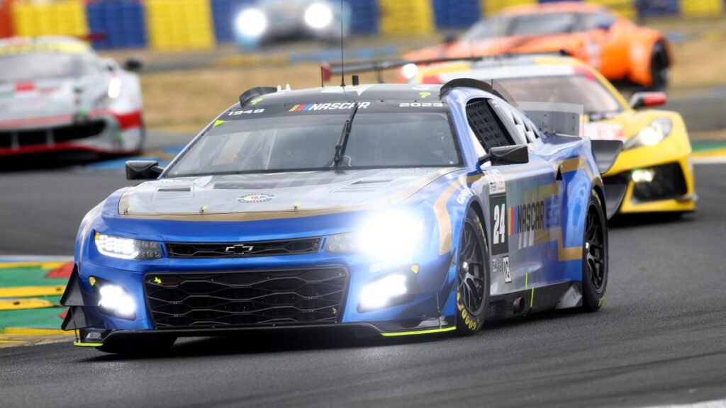 Here's 17 Minutes Of The Best Footage Of The Garage 56 Camaro At Le Mans