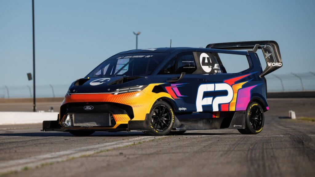The Ford SuperVan Returns To Tackle Pikes Peak