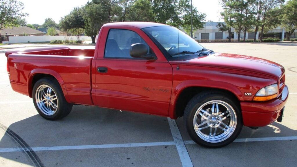 At $22,000, Is This 2000 Dodge Dakota R/T Muscle Truck Worth The Flex?