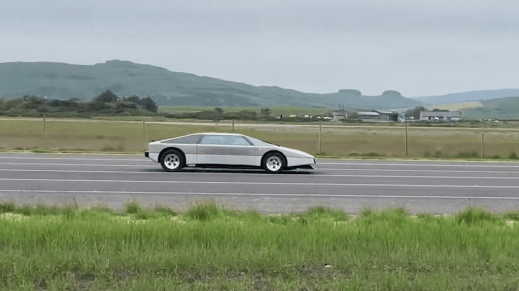 1979 Aston Martin Bulldog hits 200 mph as promised, 44 years later