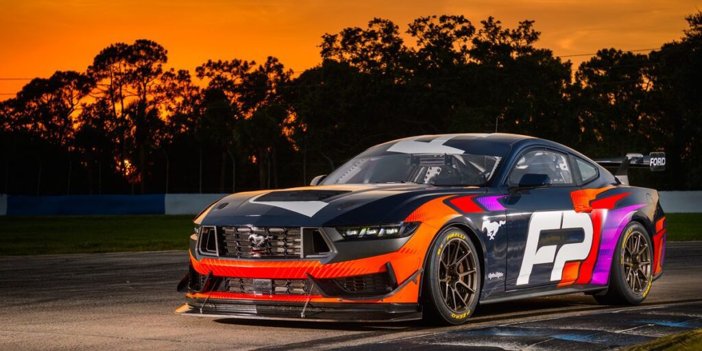 Ford Mustang GT4 Revealed as an Entry Point for Aspiring Racers