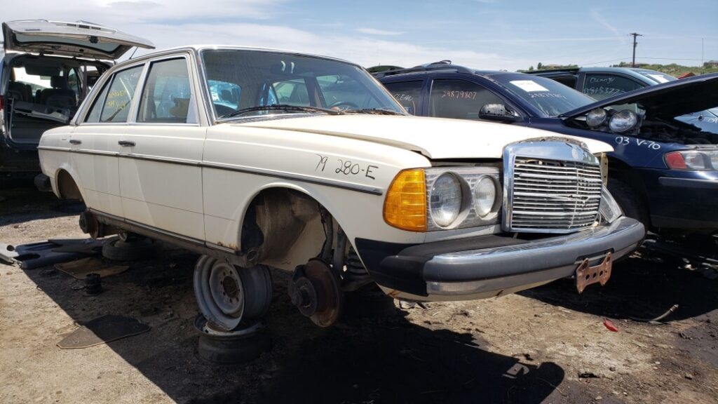 Junkyard Gem: 1979 Mercedes-Benz 280E