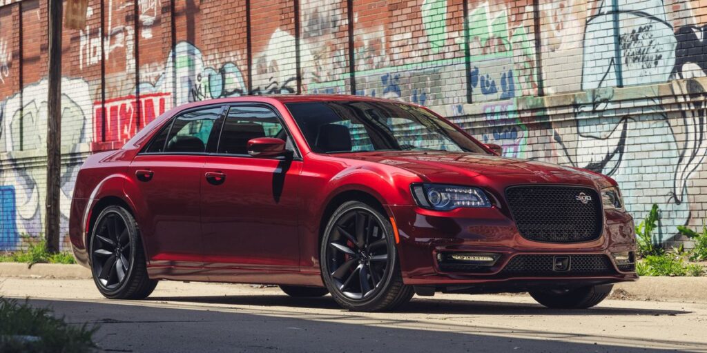 Tested: 2023 Chrysler 300C Is a 485-HP Farewell