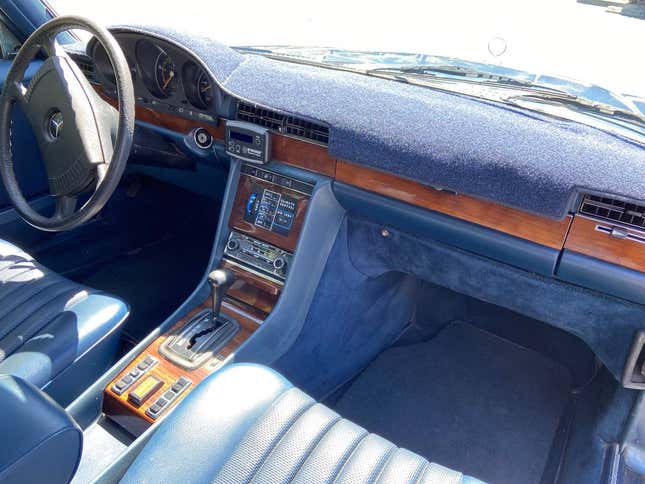 Image for article titled At $5,200, Is This 1980 Mercedes 300SD A Vegan Value?