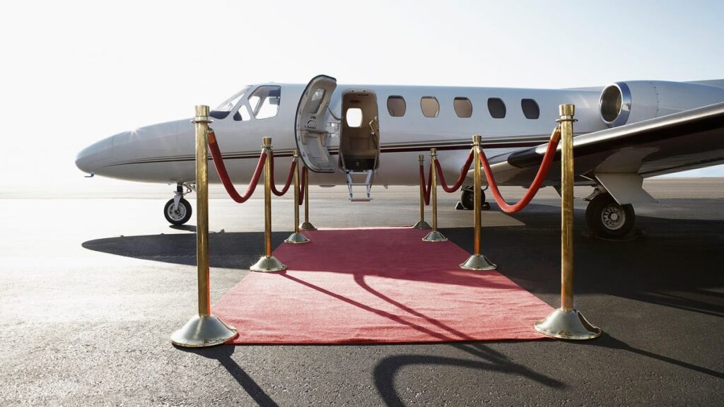 In Incredible Environmentalist Move, Multimillionaire Pledges To Use Private Jet Slightly Less