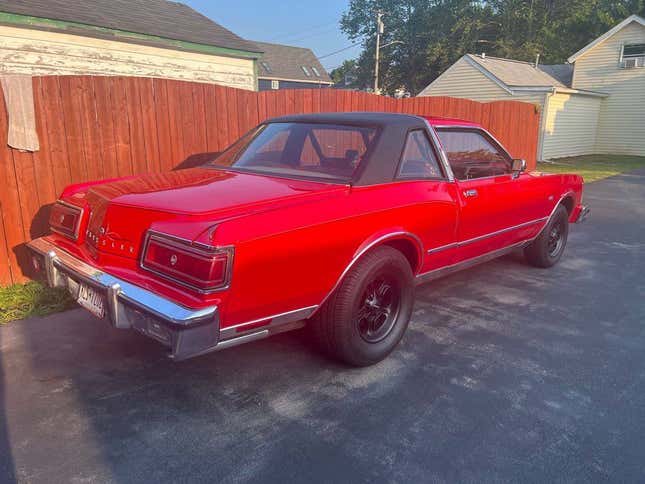 Image for article titled At $16,000, Is This 1978 Chrysler LeBaron A Muscle Car Worth The Money?