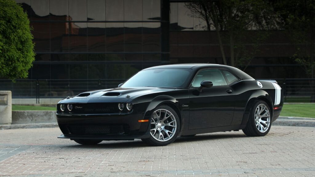 You’re Running Out Of Time To Get A Hemi-Powered Dodge Challenger