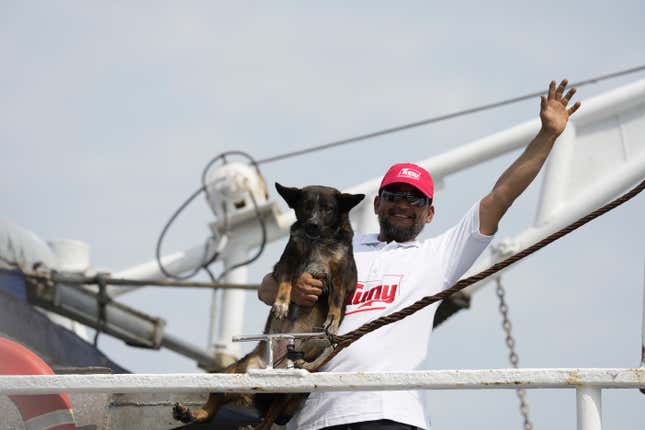 Image for article titled An Australian Sailor And His Dog Were Rescued After Floating Adrift Three Months