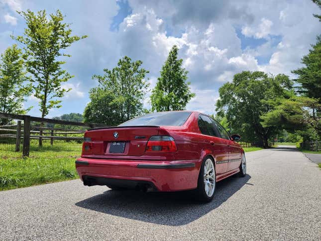 Image for article titled At $23,500, Does This Imola Red 2001 BMW M5 Look Ready To Rock?