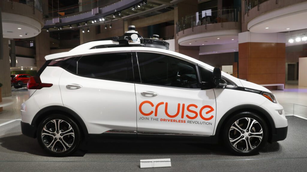 Cruise starts initial robotaxi testing in Miami