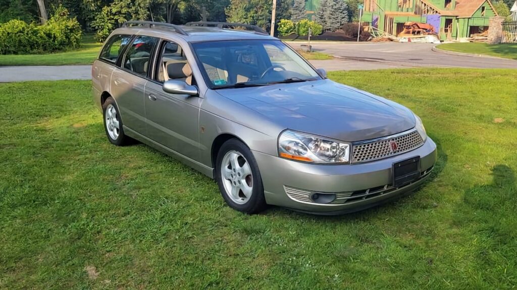 At $3,995, Is This 2003 Saturn LW300 Wagon A Ringer?