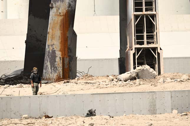 Image for article titled The SpaceX Starship Explosion Blew A Hole In The Ground And Burned Part Of A Texas State Park