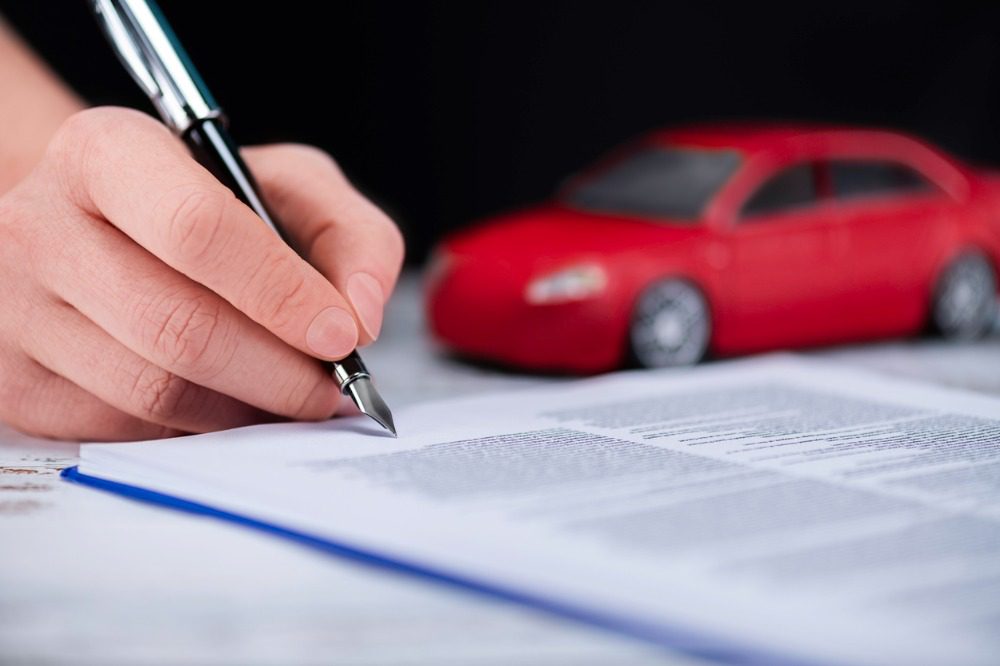 Personalizing insurance options for auto rentals