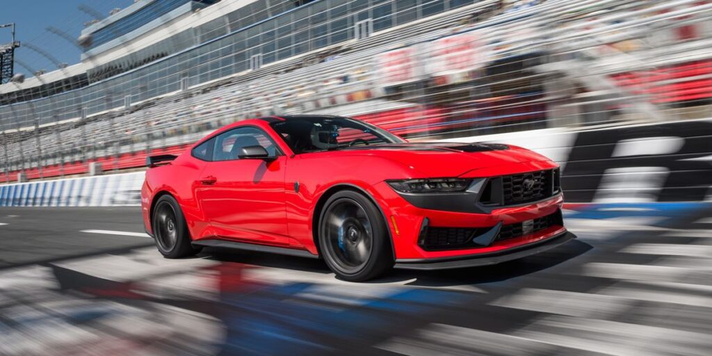 2024 Ford Mustang Dark Horse Reaches Mach 2.0