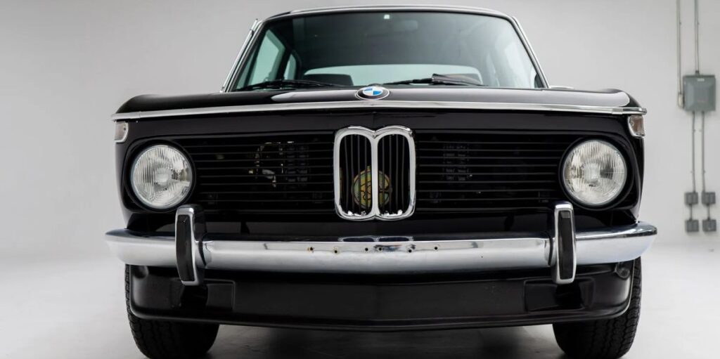 Restomodded 1974 BMW 2002tii Is Today's Bring a Trailer PIck