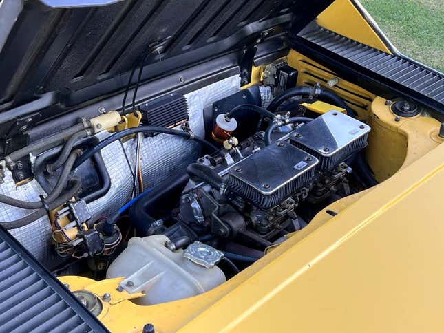 Image for article titled At $24,700, Is This 1975 Fiat X1/9 A Targa-Topped Treat?