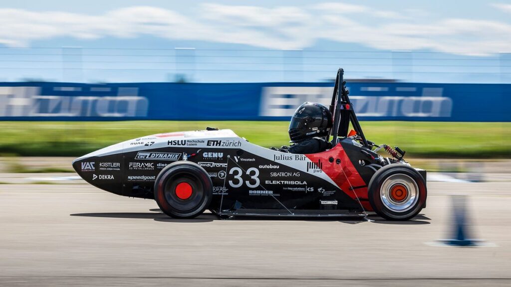 Watch The World’s Fastest Accelerating Electric Car Hit 62 MPH In Under A Second