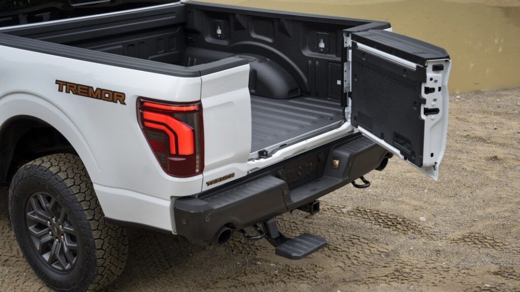 Here's how the 2024 Ford F-150's Pro Access Tailgate works