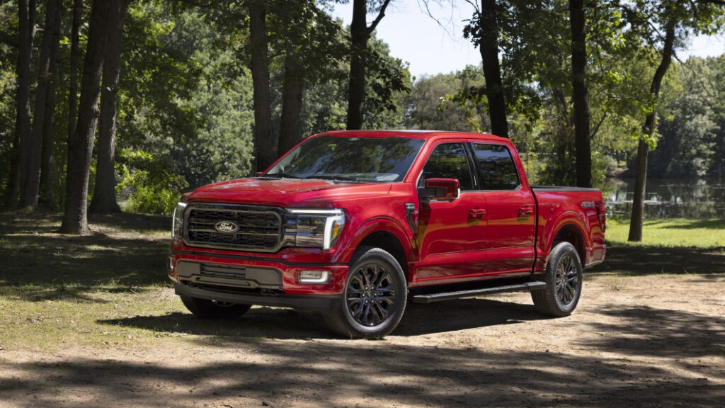 2024 Ford F-150 revealed with more screens, fresh looks — and its tailgate gets a tailgate