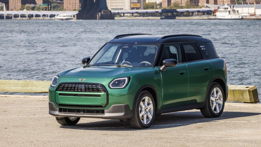 2025 Mini Countryman E makes U.S. debut, arrives fall 2024