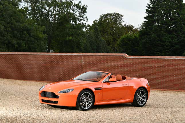 2010 Aston Martin V8 Vantage Roadster