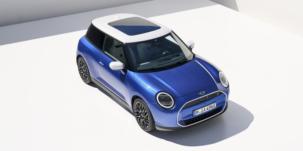 2025 Mini Cooper Electric Has More Power and Range, Same Cute Looks