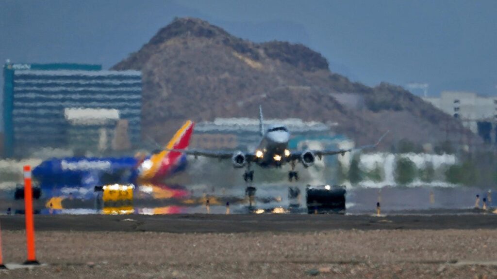 Plane Cabins Are Getting Really Hot During Boarding