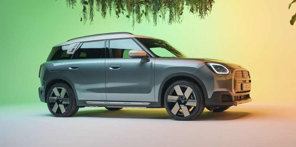 Sharper Styling and Electric Powertrains Revitalize the Mini Countryman SUV