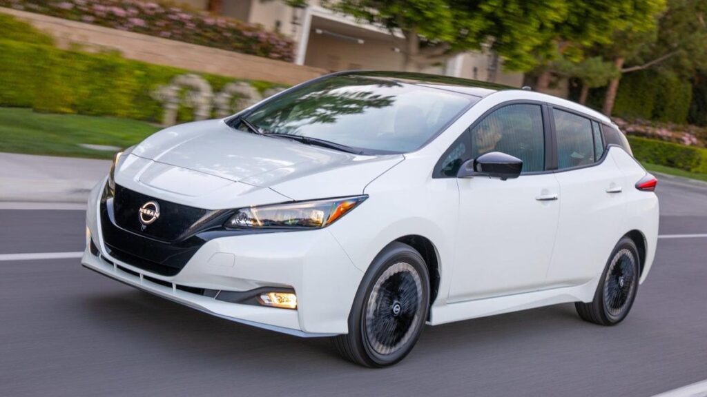New Tax Credit Eligibility Means You Can Buy A Nissan Leaf For Less Than $25,000