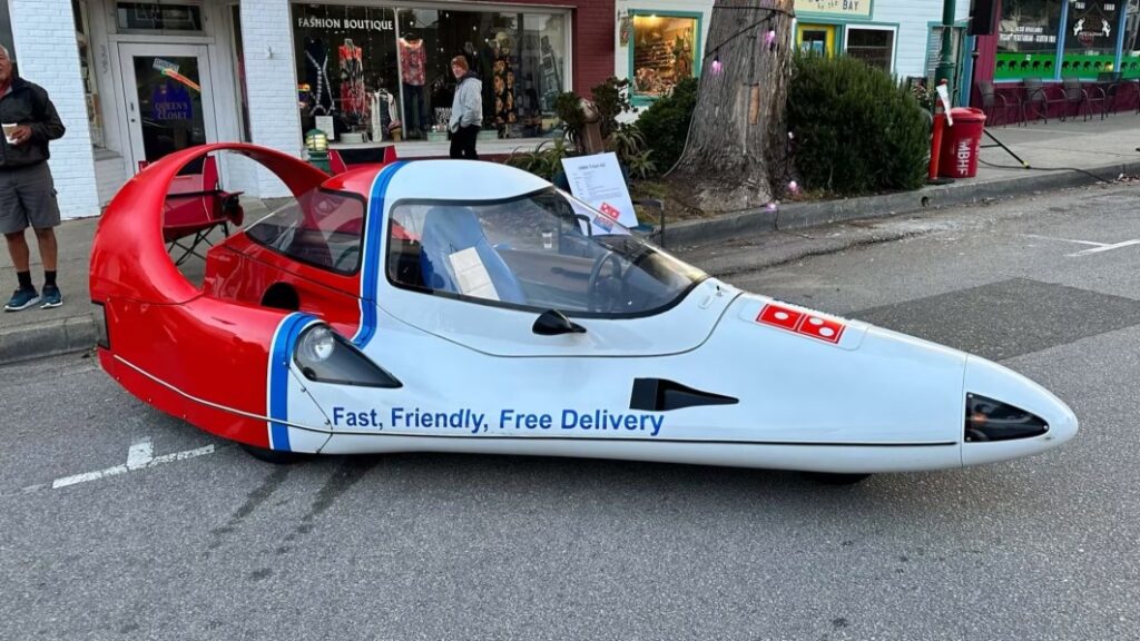 It's a bird, it's a plane, it's a ... Domino's pizza delivery vehicle! And it's up for auction