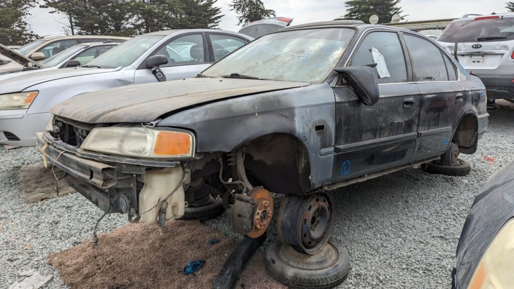 Junkyard Gem: 1997 Acura 1.6 EL