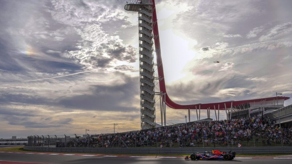 With over 400,000 attending, how did the F1 U.S. Grand Prix get so popular?