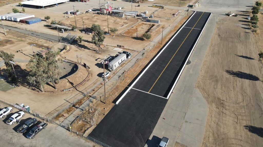 There’s A New Dragstrip In Southern California Where Street Cars Can Legally Race