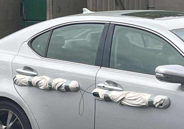 Image for article titled Car With Homemade Dent Protectors Provokes Federal-Level Bomb Threat Response In Tennessee