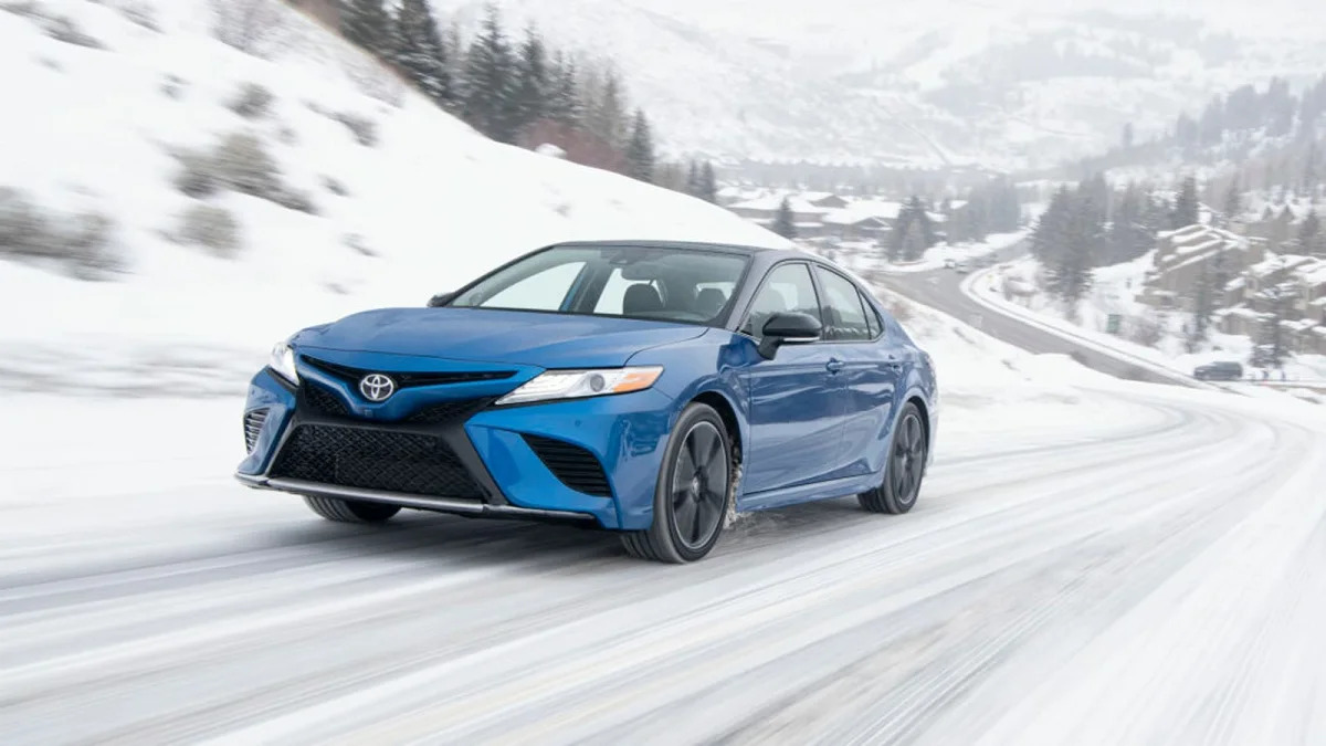 2020 Toyota Camry XSE AWD