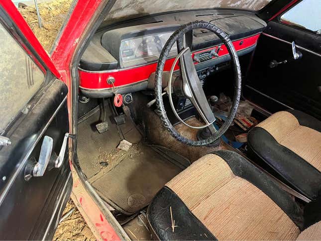 Image for article titled At $4,000, Is This 1966 Datsun 411 A Barn-Burner Of A Deal?