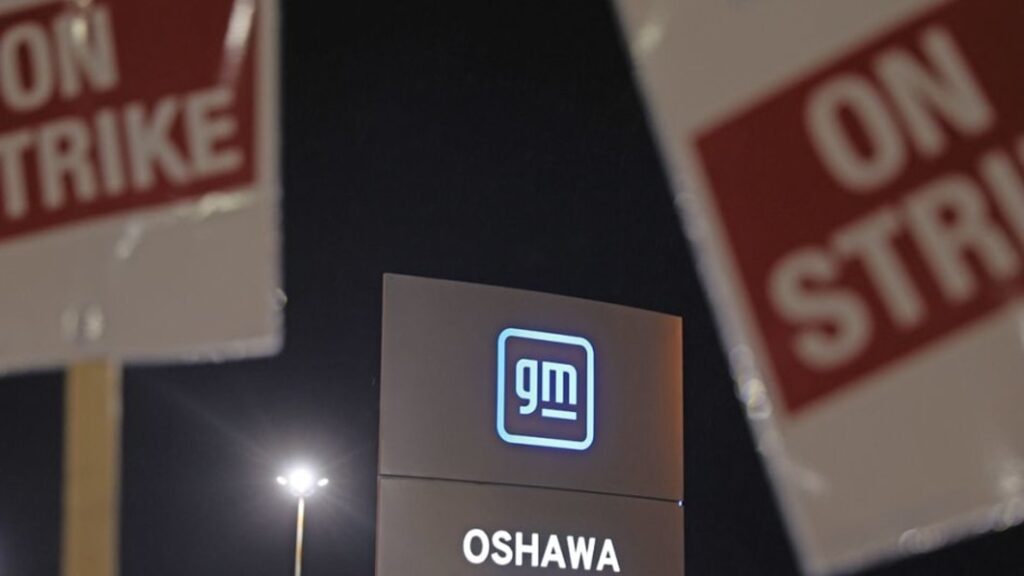 Canadian auto workers, GM reach tentative agreement, ending strike