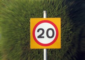 20mph speed limit sign