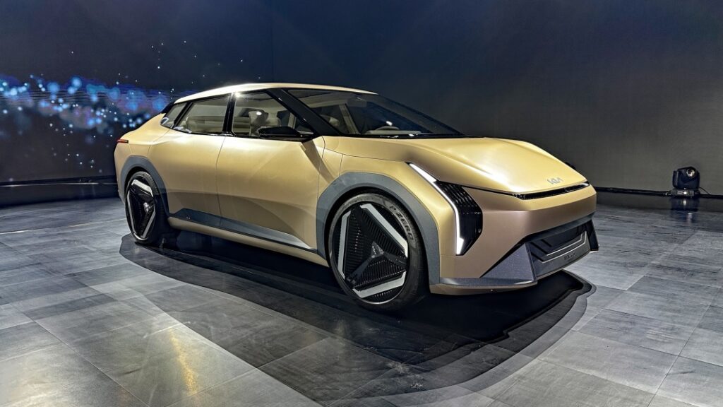 Kia EV4 concept is part sedan, part hatchback, all electric