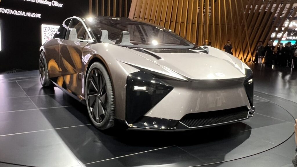 Lexus reveals LF-ZC, LF-ZL concept EVs in Japan