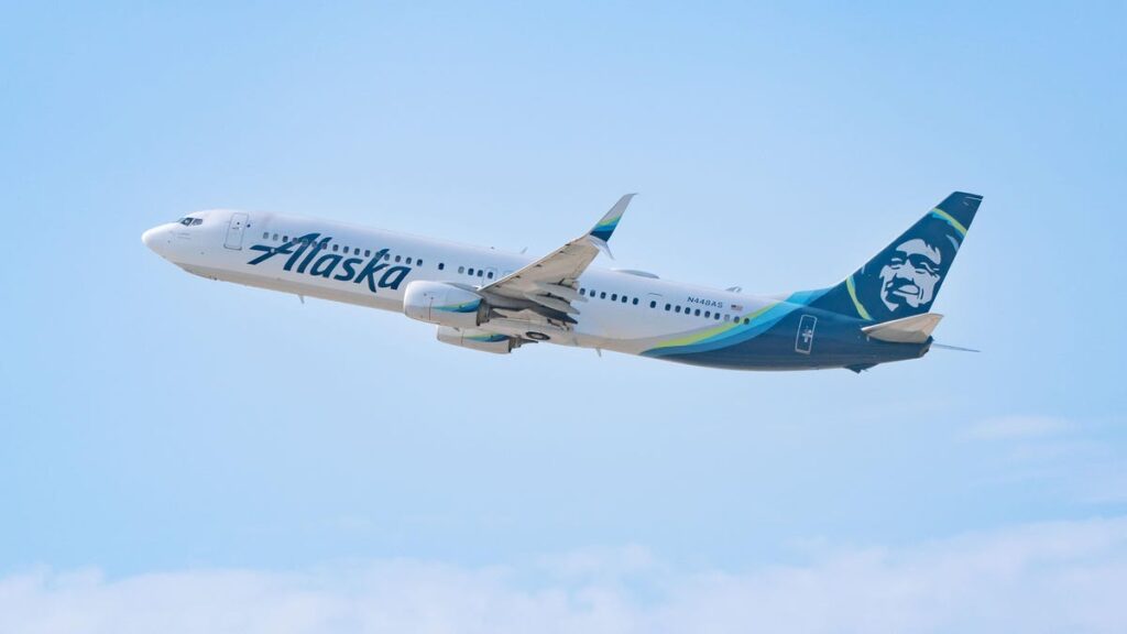 Passengers Sue Alaska Airlines Over Off-Duty Pilot Trying To Down Flight