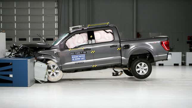 Image for article titled Full-Size Trucks From Ram, Ford And Chevy All Rated &#39;Poor&#39; In IIHS Rear Seat Safety Test